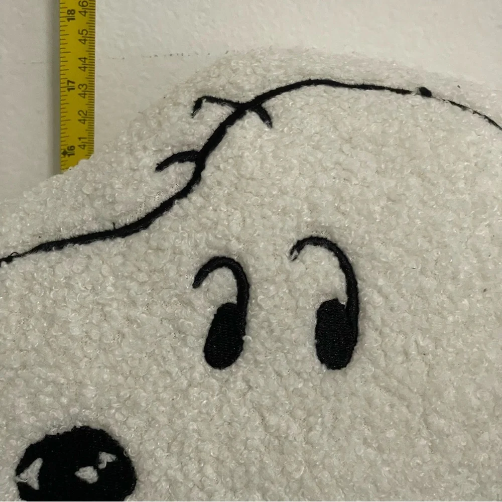 Peanuts Halloween Snoopy Vampire Sherpa Character Pillow 17”‎
